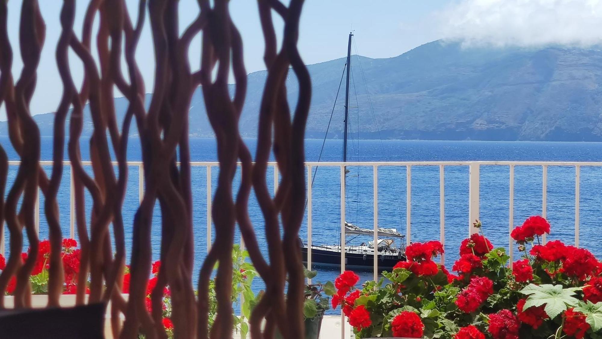Halgoduria Hotel Санта Марина Салина Екстериор снимка