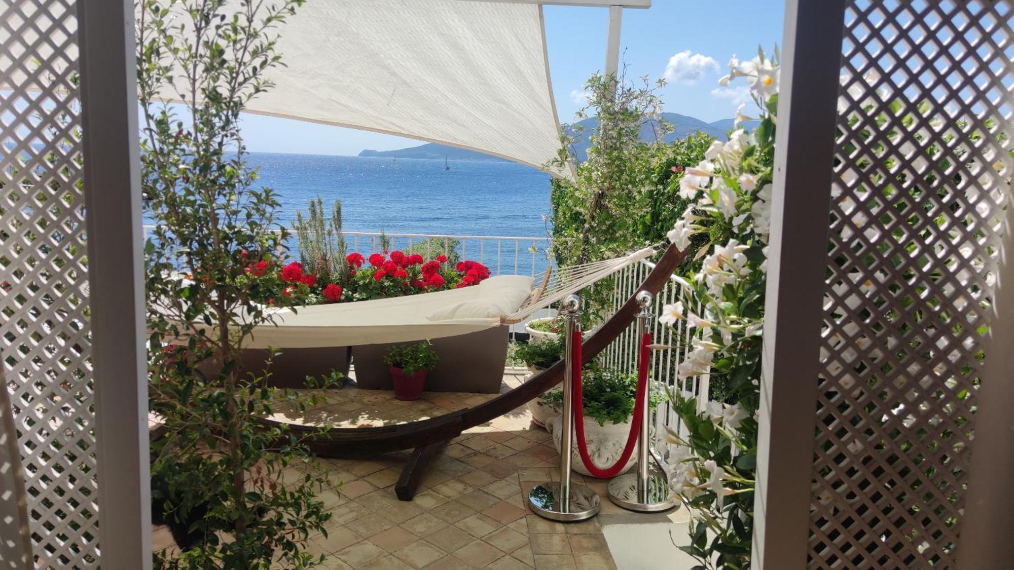 Halgoduria Hotel Санта Марина Салина Екстериор снимка